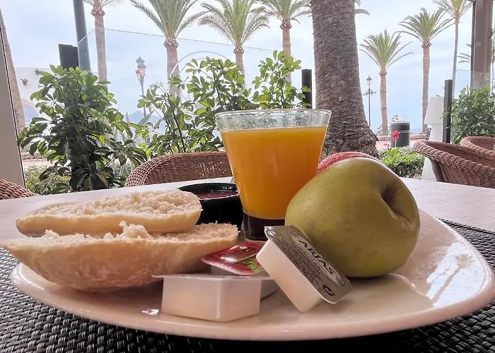 Marissal By Dorobe Gasthuis Nerja