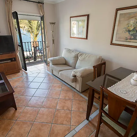 Marissal By Dorobe Pensión Nerja