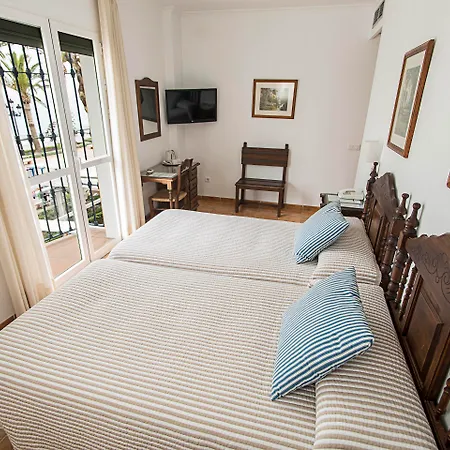 Pensión Marissal By Dorobe Nerja